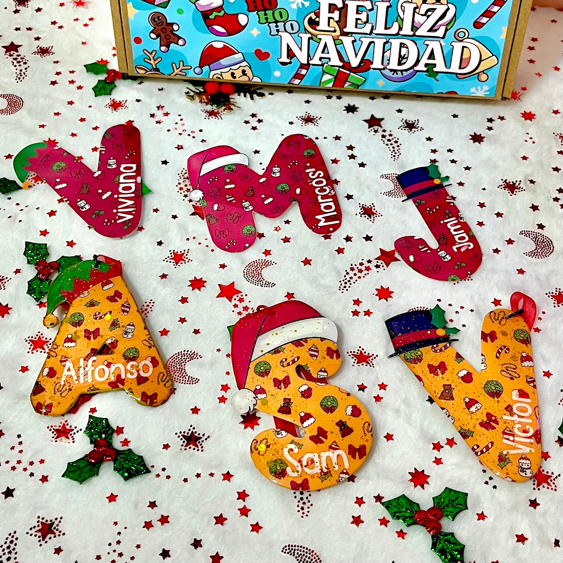Iniciales navideñas