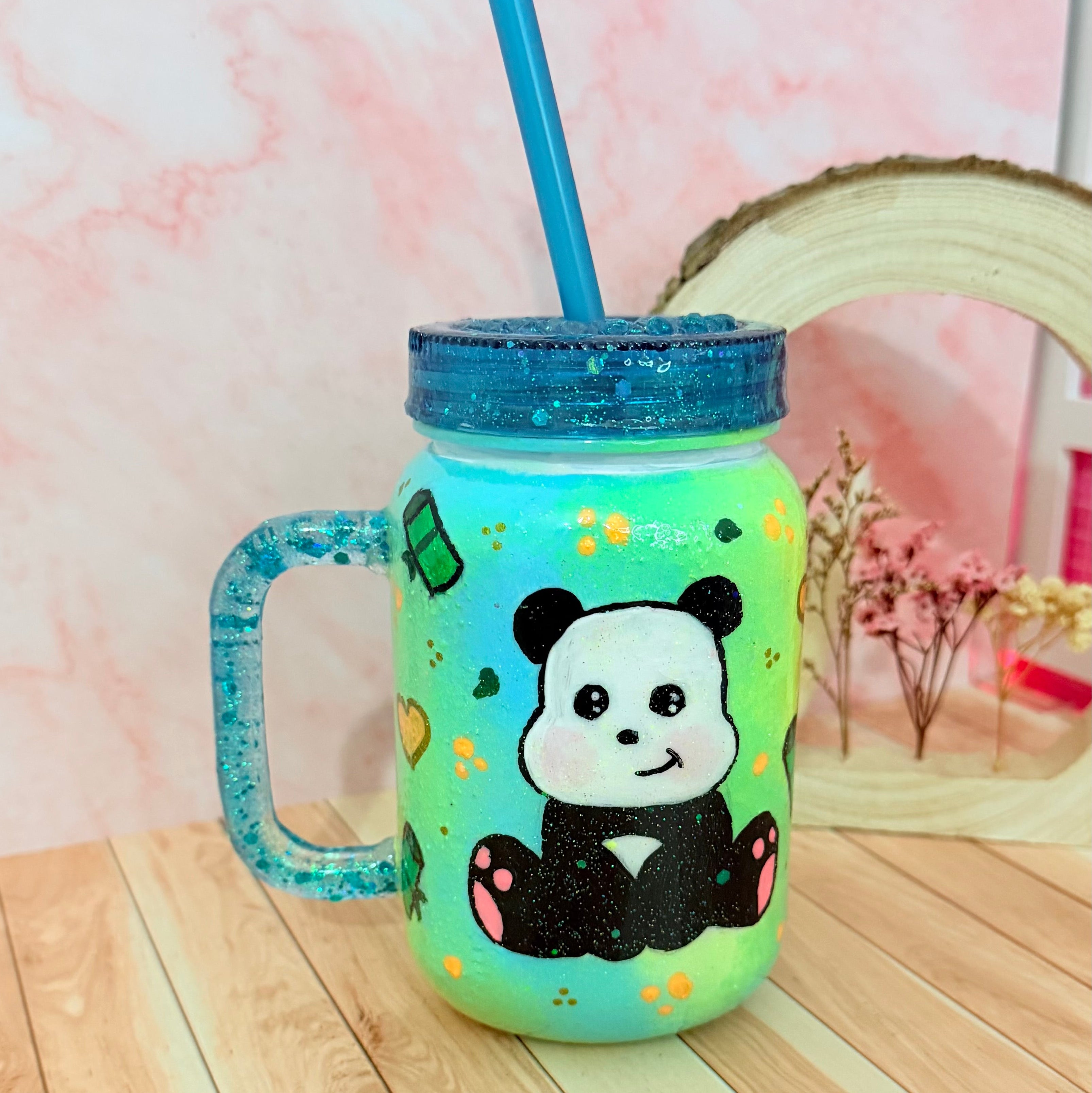 Vaso con pajita pintado a mano panda