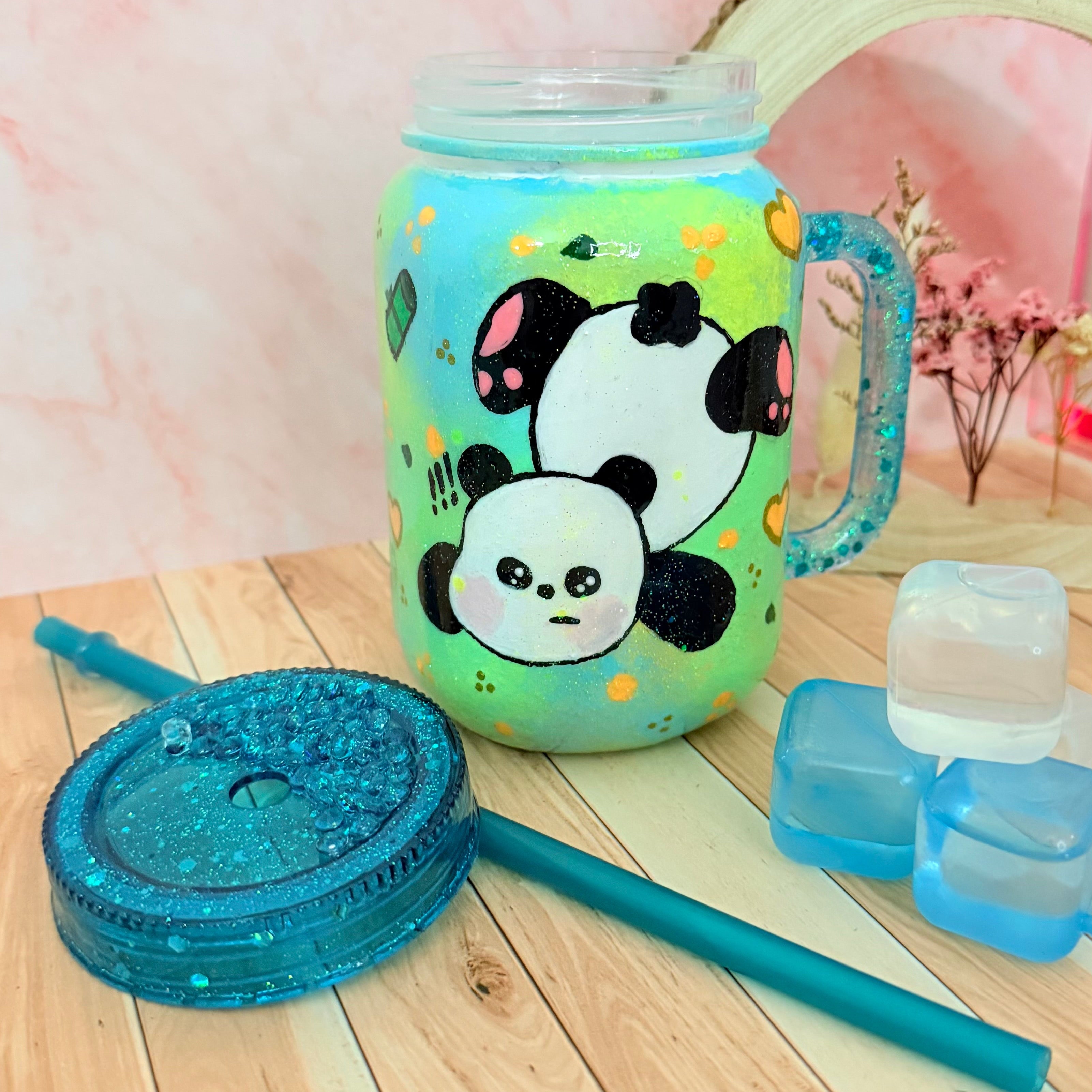 Vaso con pajita pintado a mano panda